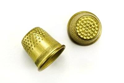 纺织业金属顶针的试验机压缩试验